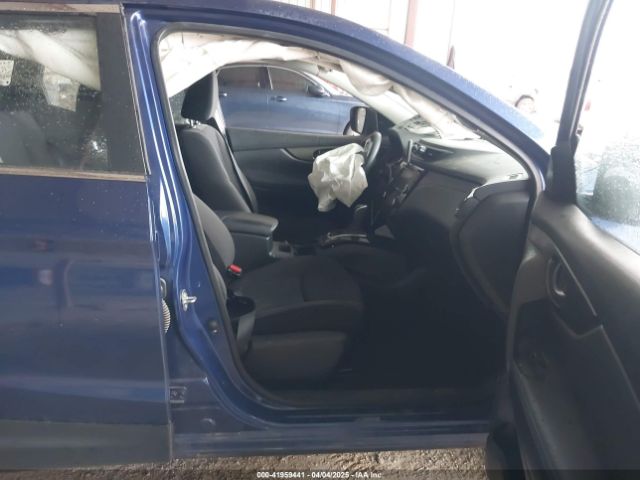 JN1BJ1AV9MW301717 Nissan Rogue Sport S Fwd Xtronic Cvt