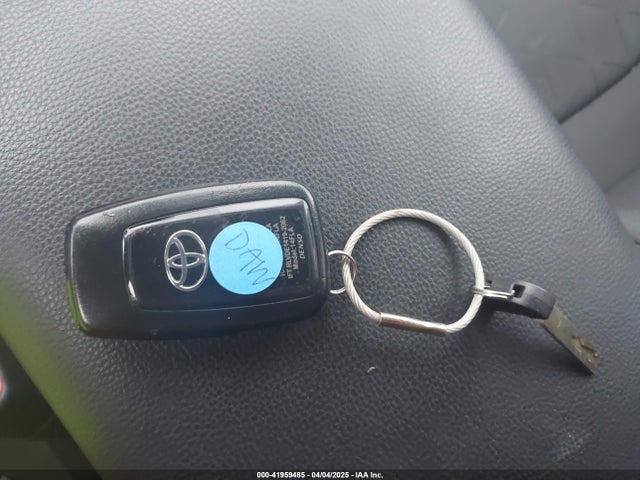 2T3W1RFV3PW266651 Toyota Rav4 Xle