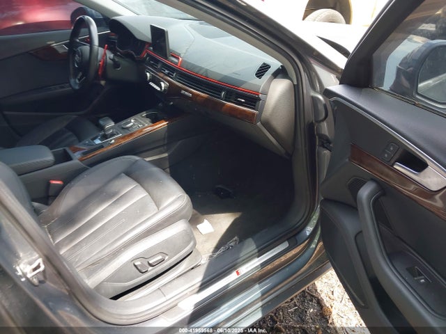 2017 AUDI A4 WAUENAF44HN043355 Photo 4