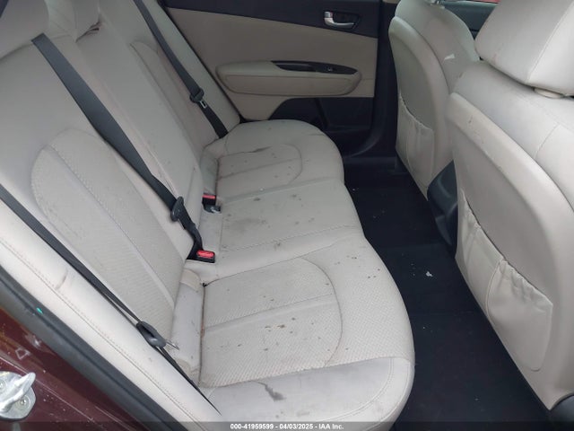5XXGT4L30GG018767 KIA Optima Lx