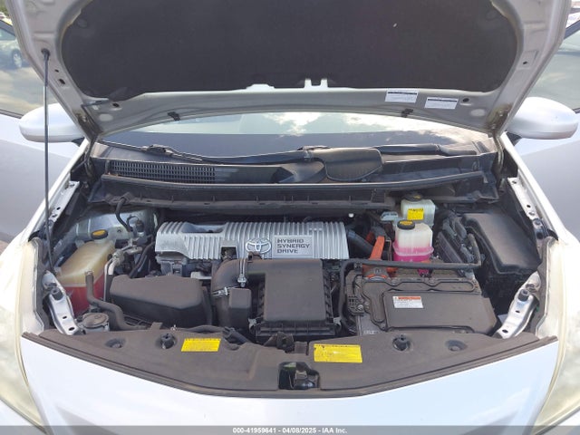 JTDZN3EU9E3290542 Toyota Prius V Five/three/two