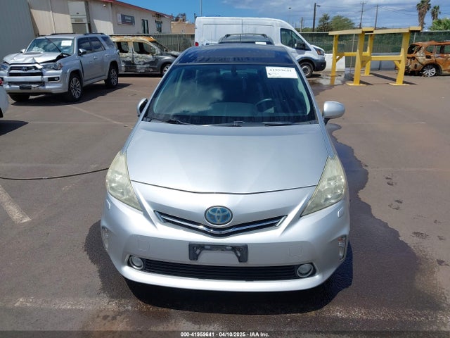 JTDZN3EU9E3290542 Toyota Prius V Five/three/two