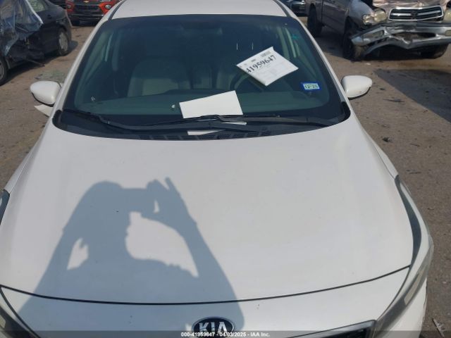 3KPFL4A70HE077197 KIA FORTE LX