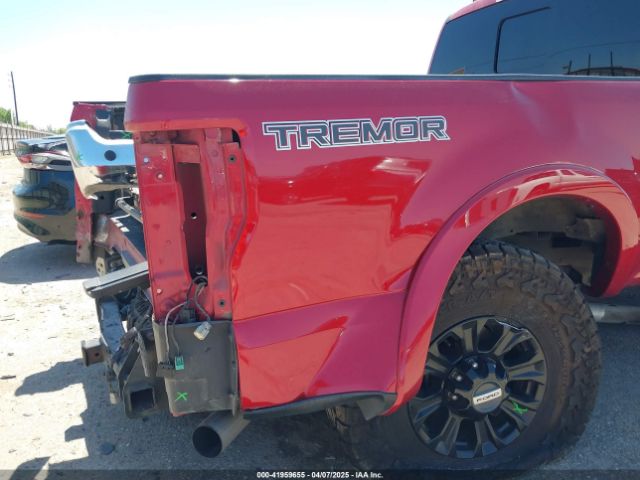 1FT7W2BN8NEF40045 Ford F-250 Lariat