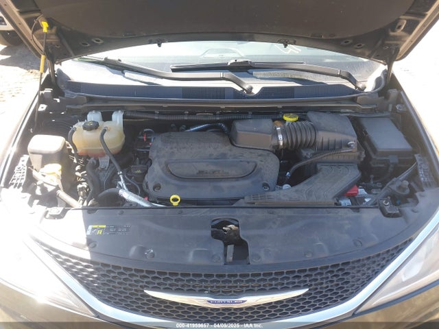2C4RC1BG8KR651366 Chrysler Pacifica Touring L