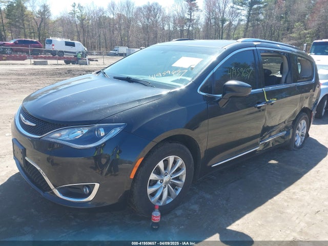 2C4RC1BG8KR651366 Chrysler Pacifica Touring L