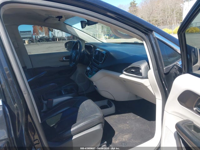 2C4RC1BG8KR651366 Chrysler Pacifica Touring L