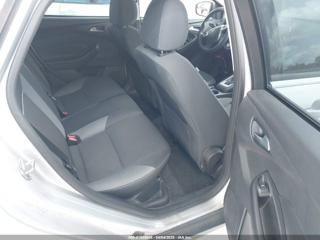 1FADP3K25EL410494 Ford FOCUS SE
