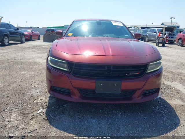 2C3CDXBG5JH152233 Dodge Charger Sxt Rwd