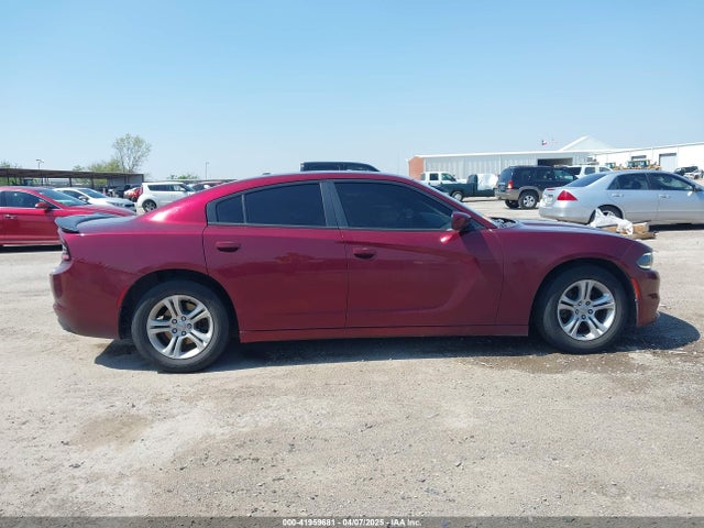 2C3CDXBG5JH152233 Dodge Charger Sxt Rwd