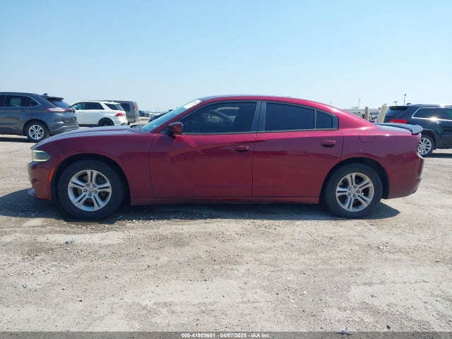 2C3CDXBG5JH152233 Dodge Charger Sxt Rwd