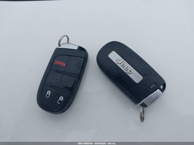 1C4RJEAG2GC409428 Jeep Grand Cherokee Laredo