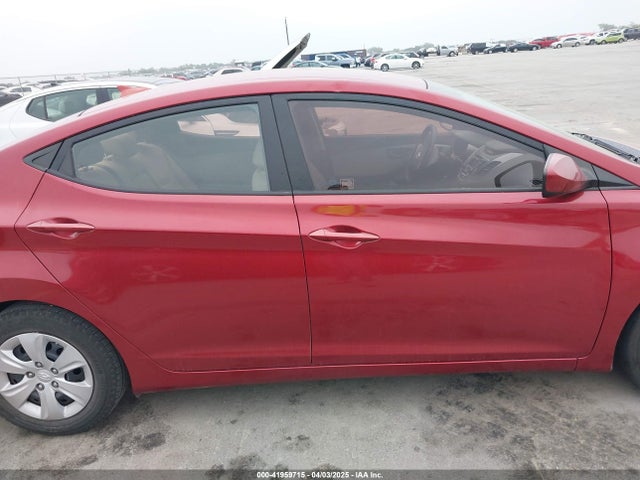 5NPDH4AE1GH724790 Hyundai ELANTRA SE