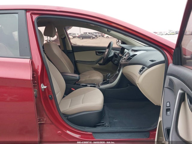 5NPDH4AE1GH724790 Hyundai ELANTRA SE