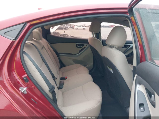 5NPDH4AE1GH724790 Hyundai ELANTRA SE
