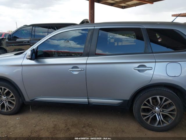 JA4AD3A31GZ004321 Mitsubishi Outlander Se