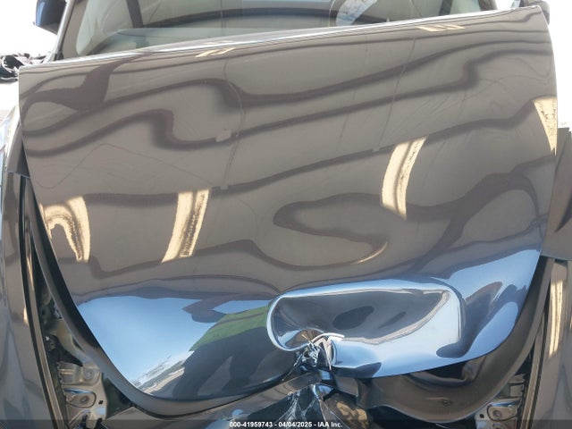 2025 TESLA MODEL 3 5YJ3E1EA4SF987552 Photo 9