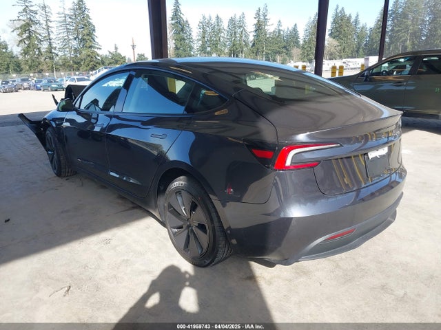 2025 TESLA MODEL 3 5YJ3E1EA4SF987552 Photo 2