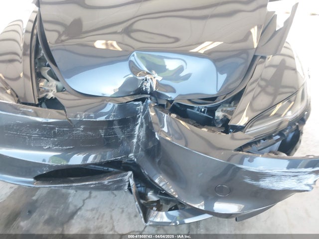 2025 TESLA MODEL 3 5YJ3E1EA4SF987552 Photo 5
