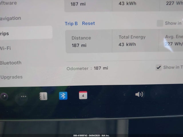 2025 TESLA MODEL 3 5YJ3E1EA4SF987552 Photo 6
