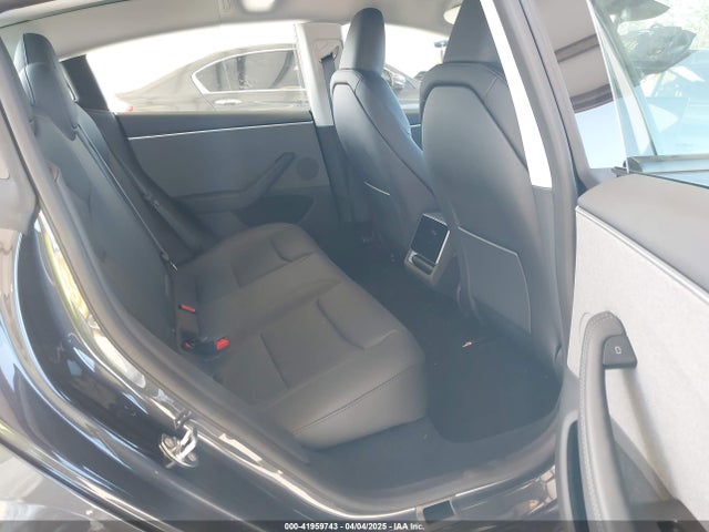 2025 TESLA MODEL 3 5YJ3E1EA4SF987552 Photo 7