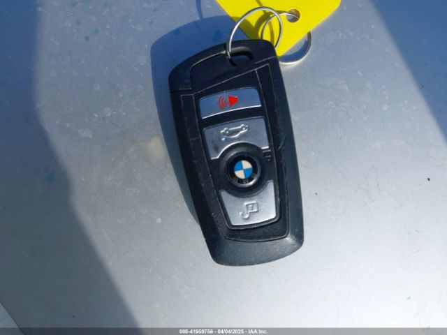 WBA8A3C59JA505164 BMW 320i Xdrive