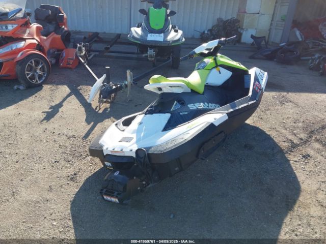 2023 SEADOO SPARK YDV47912L223 Photo 3