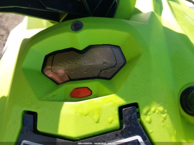 2023 SEADOO SPARK YDV47912L223 Photo 6