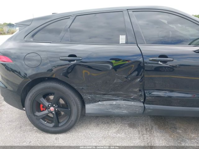 SADCJ2FX9KA354949 Jaguar F-pace 25t Premium
