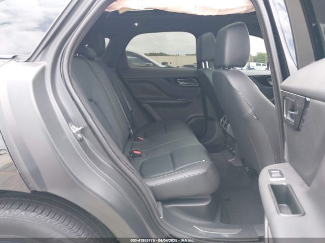 SADCJ2FX9KA354949 Jaguar F-pace 25t Premium