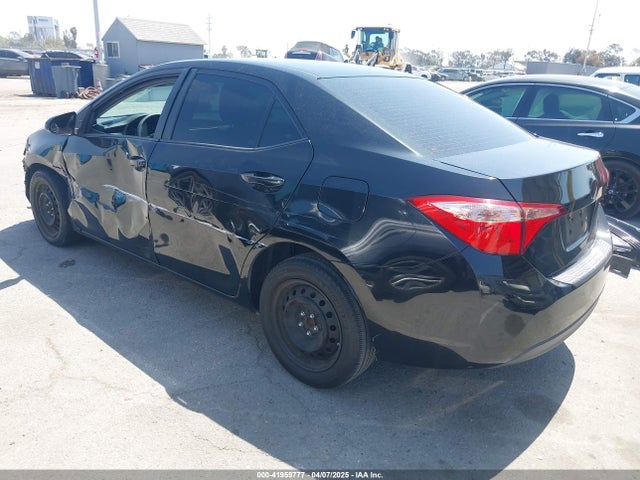 2T1BURHE1KC166800 Toyota COROLLA LE