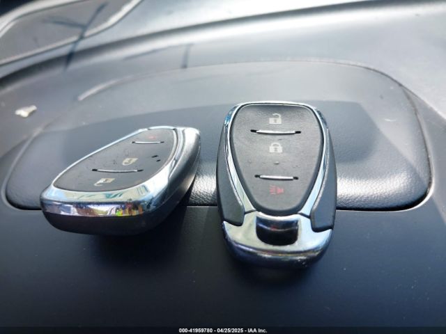 2GNAXHEV5J6240308 Chevrolet EQUINOX LS