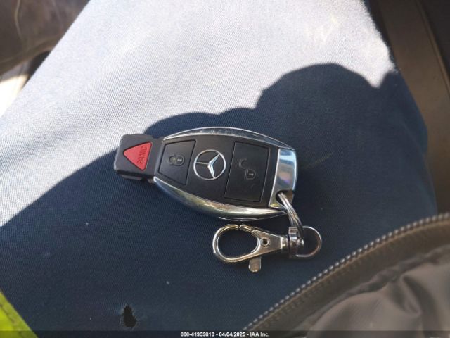 WDCGG8JB3EG285598 Mercedes-Benz Glk 350 4matic