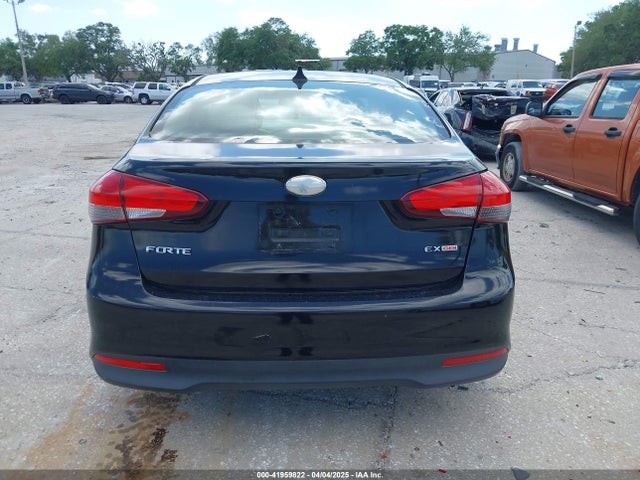 KIA FORTE LX 2017 3KPFK4A71HE074408 Image 16
