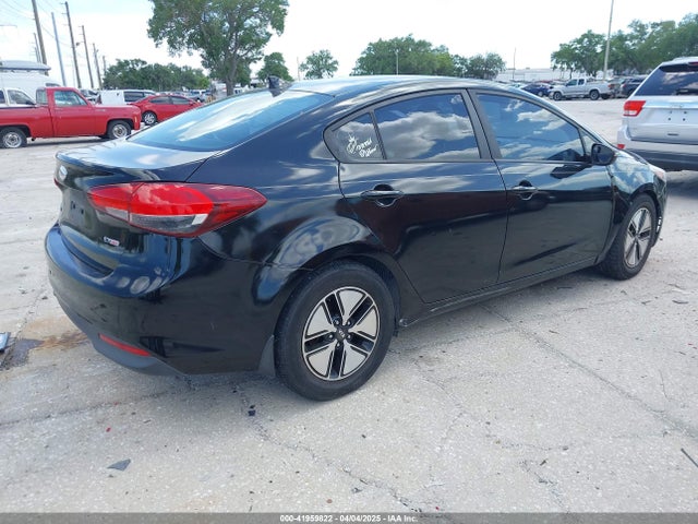 KIA FORTE LX 2017 3KPFK4A71HE074408 Image 4