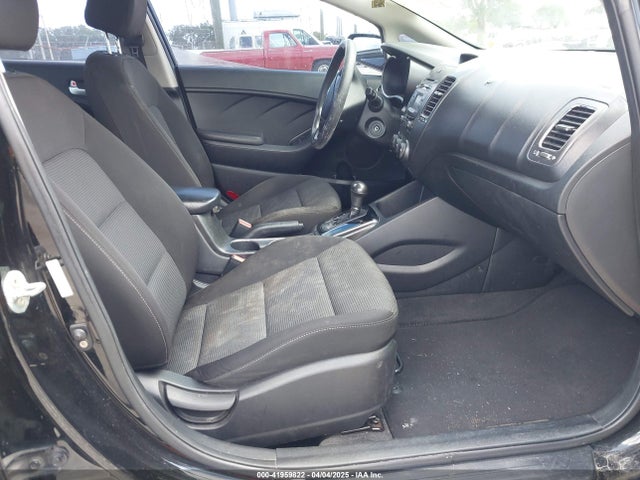 KIA FORTE LX 2017 3KPFK4A71HE074408 Image 5