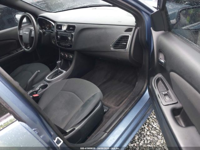 2011 CHRYSLER 200 1C3BC4FB1BN539494 Photo 4