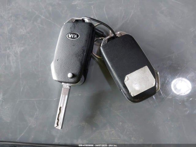 3KPF24AD6ME293638 KIA Forte Lxs