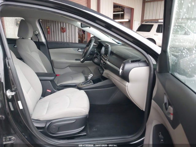 3KPF24AD6ME293638 KIA Forte Lxs