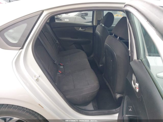 3KPF24AD9KE051228 KIA Forte Lxs