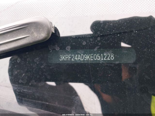 3KPF24AD9KE051228 KIA Forte Lxs