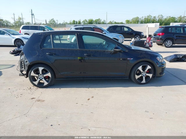 3VW5T7AU4FM024957 Volkswagen 2015