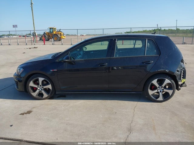 3VW5T7AU4FM024957 Volkswagen 2015