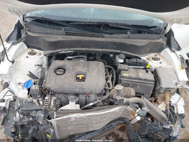 KNDEUCAAXR7582468 KIA SELTOS S