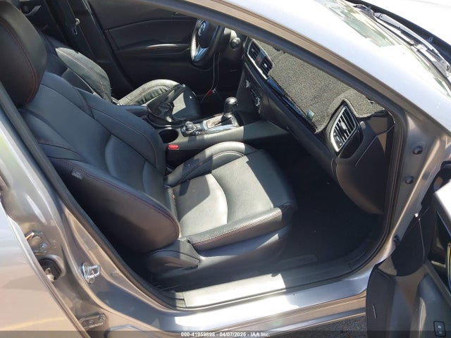 JM1BM1W73E1156218 Mazda pe