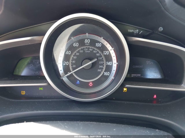 JM1BM1W73E1156218 Mazda pe