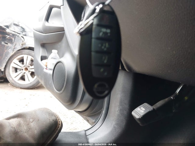JN8AT2MT6HW141146 Nissan Rogue Sl