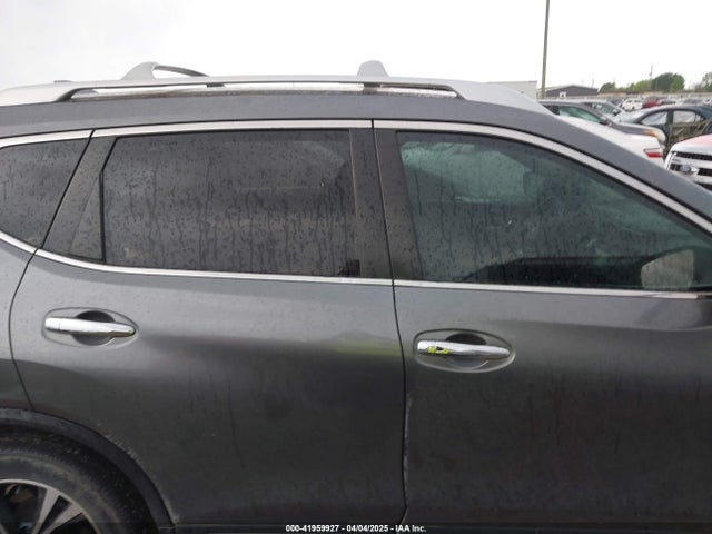 JN8AT2MT6HW141146 Nissan Rogue Sl