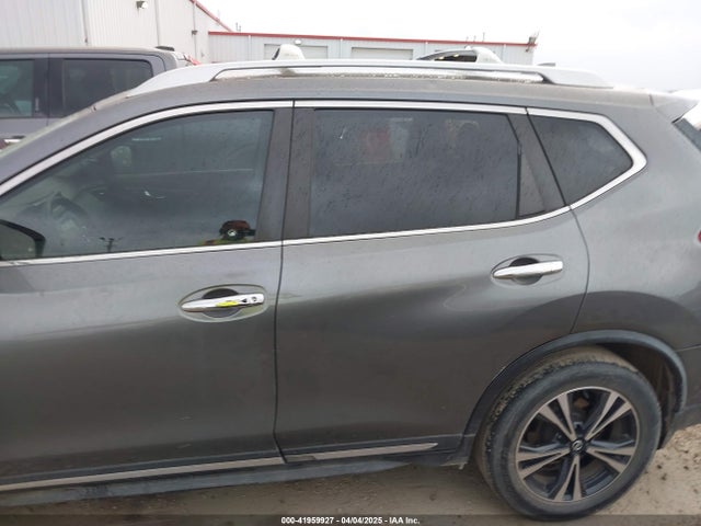 JN8AT2MT6HW141146 Nissan Rogue Sl