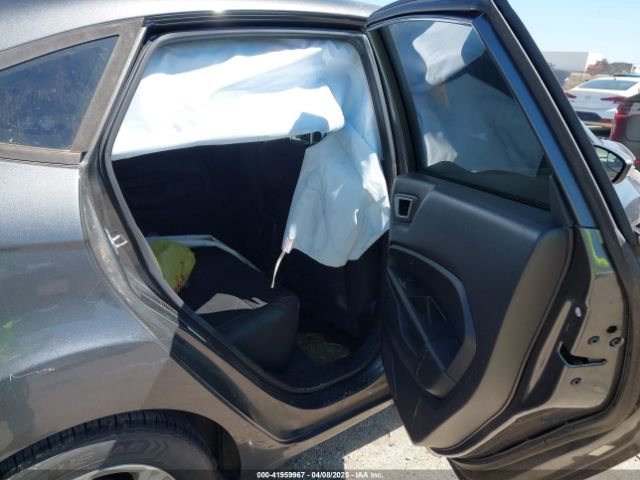 3FADP4BJXFM210840 Ford FIESTA SE